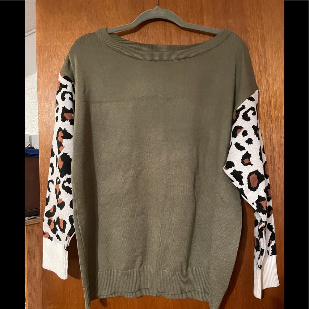 Women’s sweater